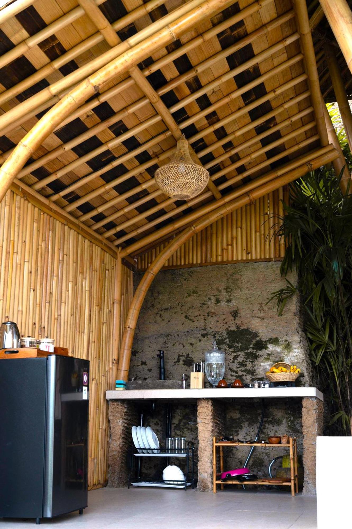Danaswari Bali Bamboo House Villa Selat Exteriör bild